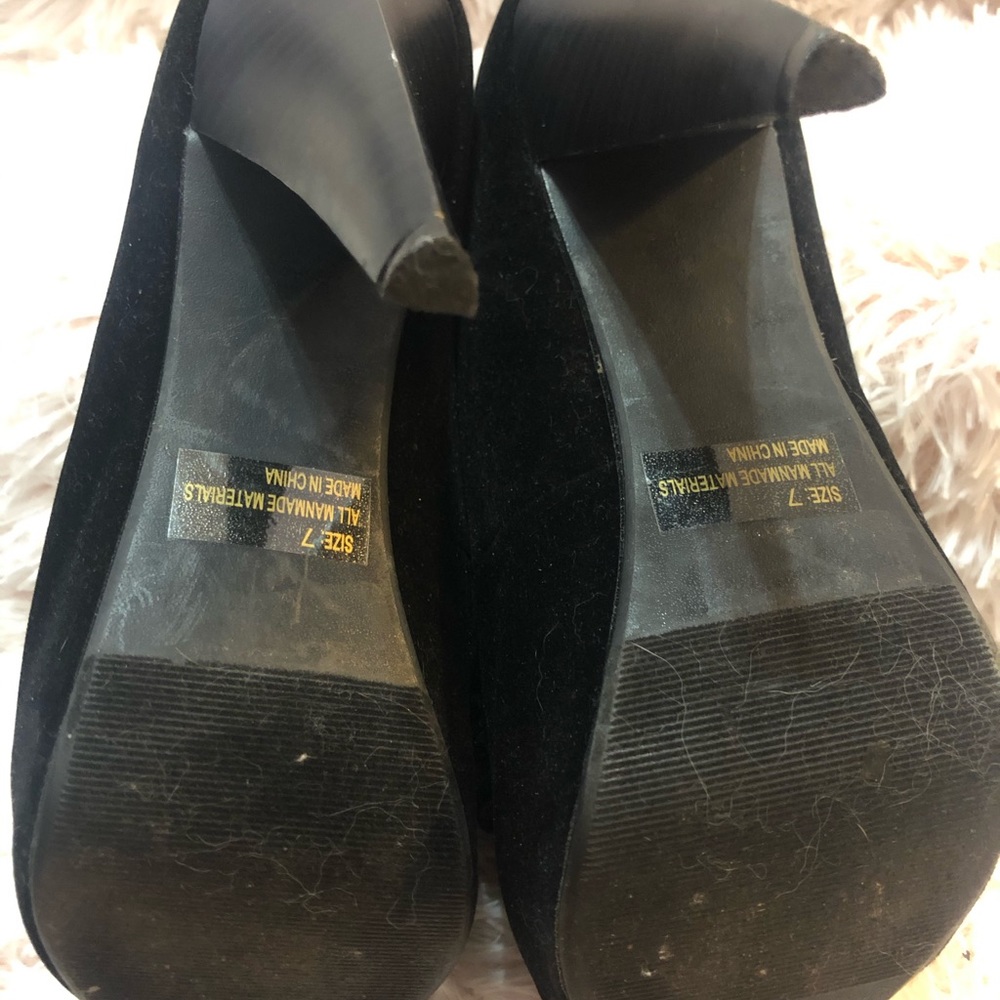 Qupid Velour Ruffled Platform Heels - Picture 5 of 6